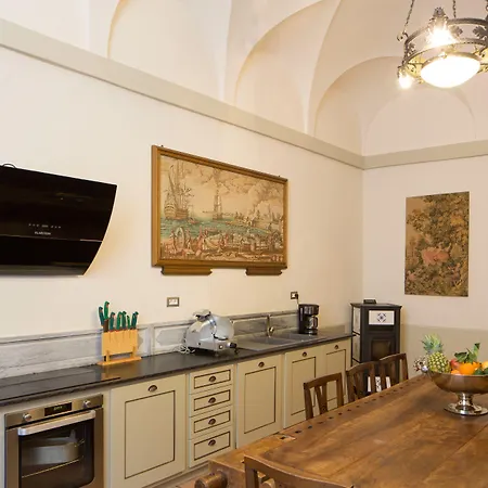 Отель Palazzo Rotati 3*