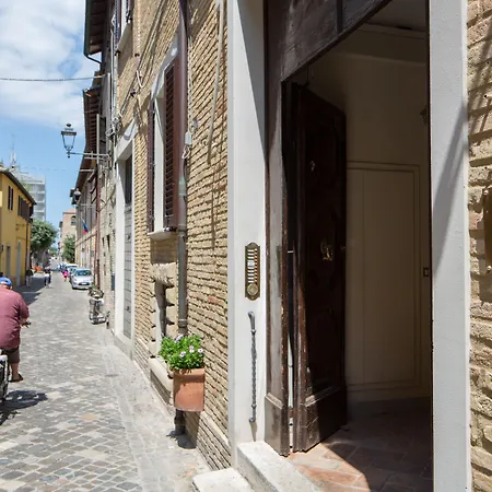 Palazzo Rotati Фано