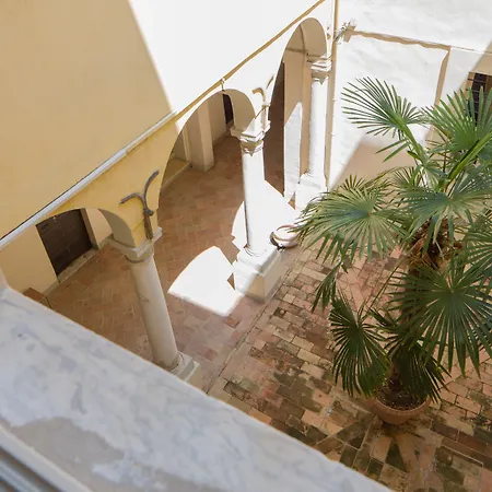 Palazzo Rotati Фано