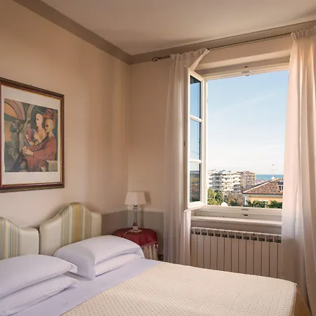 Palazzo Rotati Отель 3*