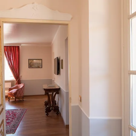 Palazzo Rotati 3* Фано