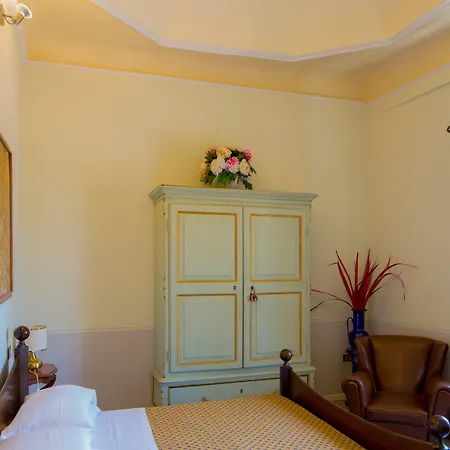 Отель Palazzo Rotati 3*