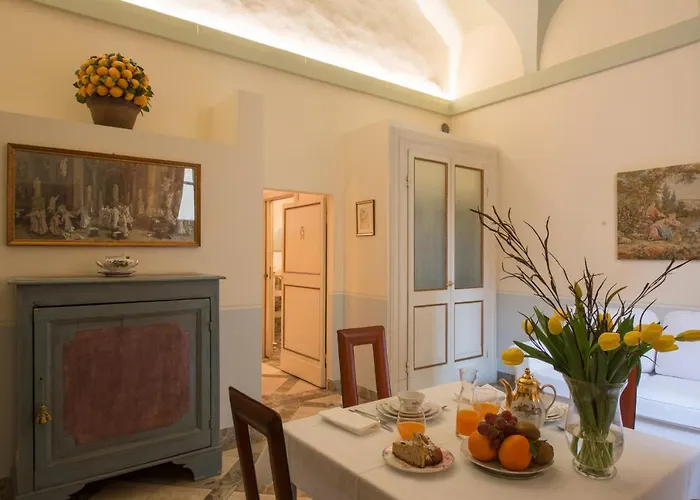 Hotel Palazzo Rotati 3*