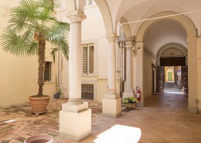 Hotel Palazzo Rotati 3*